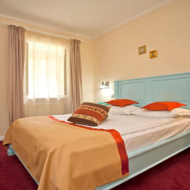 غرفة قياسية بسرير مزدوج، Bastion Hotel 4/10