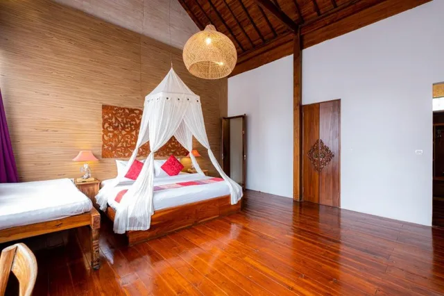 غرفة عائلية بسرير كوين مع أريكة، Kakul Villas & Suites 4/10