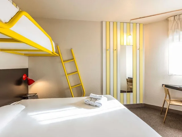 غرفة قياسية ثلاثية بسرير مزدوج وسرير فردي، Greet Hotel Limoges Nord 5/7