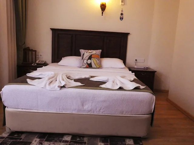 جناح عائلي بسرير كوين بإطلالة على الجبل بغرفتي نوم، Hadrian Gate Hotel 3/7