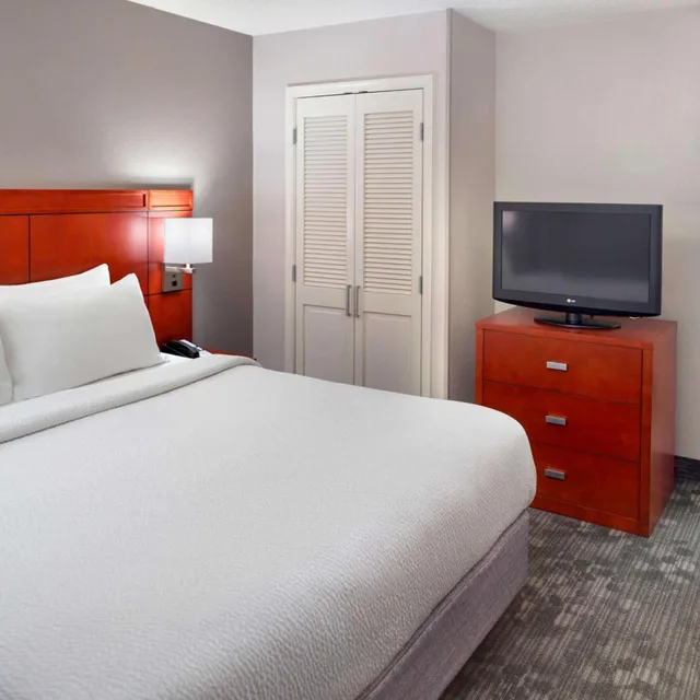 جناح بسرير كينج بغرفة نوم واحدة لذوي الإعاقة، Sonesta Select Atlanta Airport North 1/2