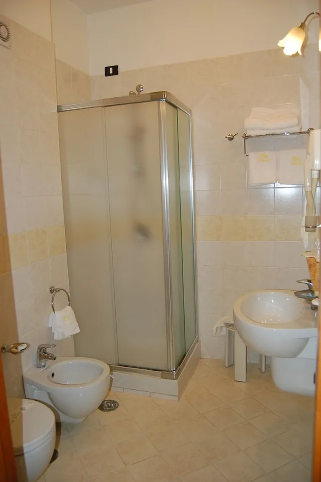 غرفة كومفورت ثلاثية بغرفة نوم واحدة، HOTEL RISTORANTE DONATO 4/5