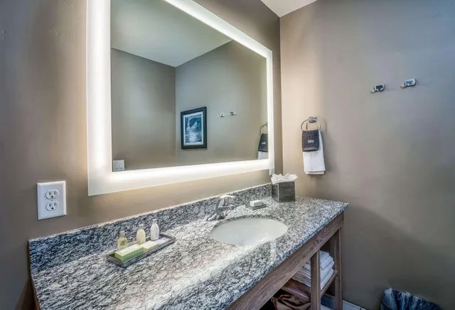 جناح بسرير كينج، Best Western Plus Heber Valley Hotel 5/5