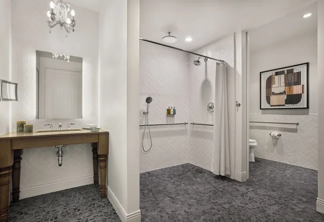 Standard, King Bed, Accessible, Hotel Yountville 4/7