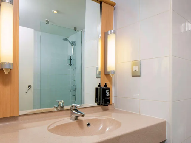 غرفة قياسية بسريرين منفصلين، ibis Styles York Centre 10/10