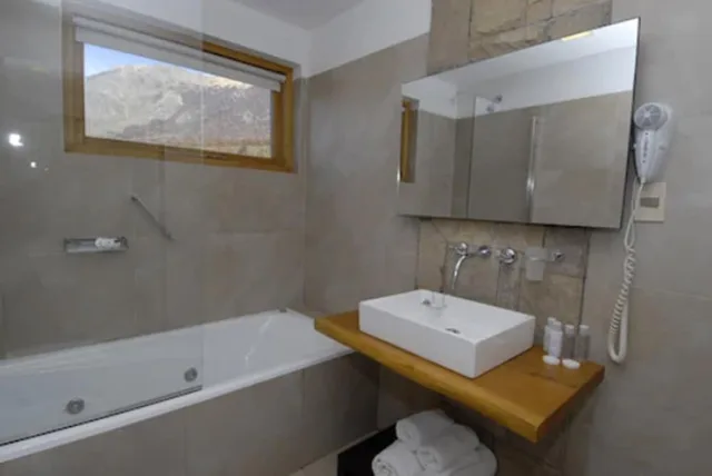 3 Bedrooms, Mountain, Deluxe, Residence, 3 King Beds, Garden View, 2 Bathrooms، GALILEO BOUTIQUE HOTEL 4/5