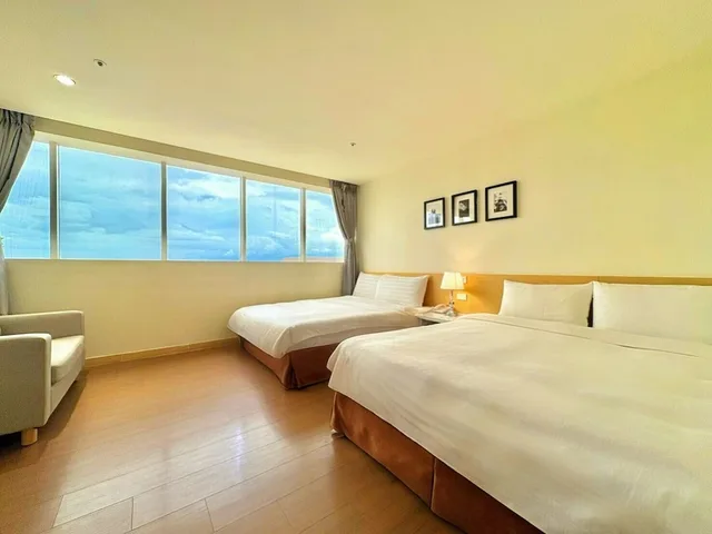 غرفة ديلوكس رباعية بسريرين مزدوجين بإطلالة على المدينة، We Meet Taipei Hotel 4/10