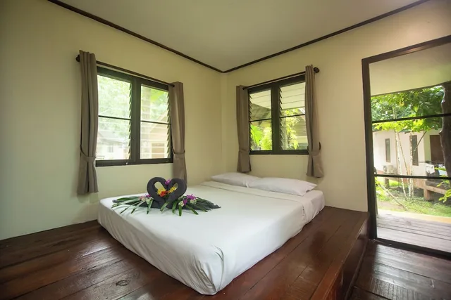 Bungalow, Double Bed, with Fan، The Vatika Resort and Spa 4/9
