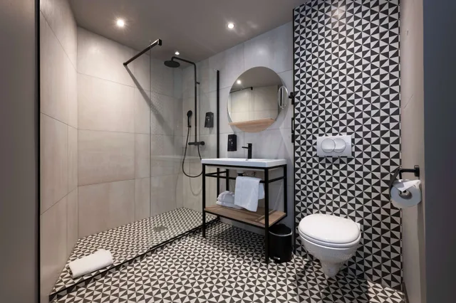 استوديو بسريرين منفصلين بمطبخ صغير بحوض استحمام، Tulip Residences Joinville-Le-Pont 5/5