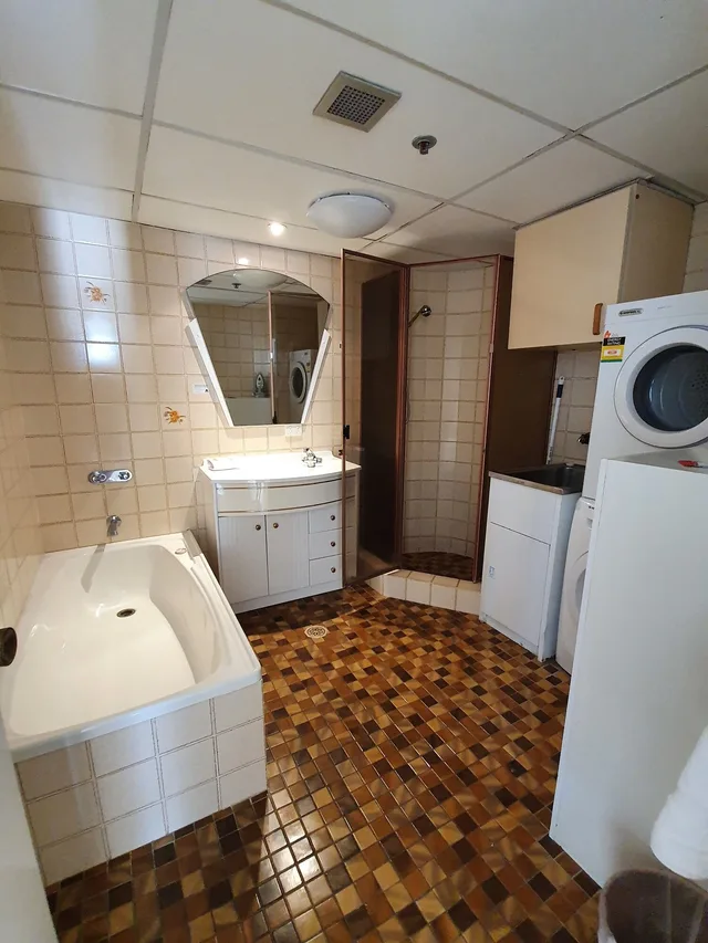 1 Bedroom, Apartment, Double Bed, Zenith Ocean Front Apartments 2/2
