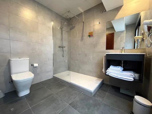 غرفة رباعية بأربعة أسرّة، Hotel Tudel 5/5