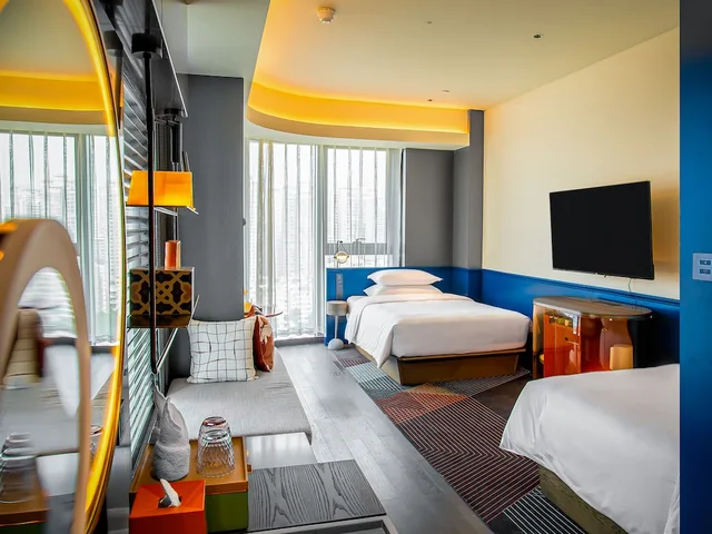 غرفة قياسية بسريرين مزدوجين، Hotel Indigo Zhuhai Xiangzhou by IHG 6/9