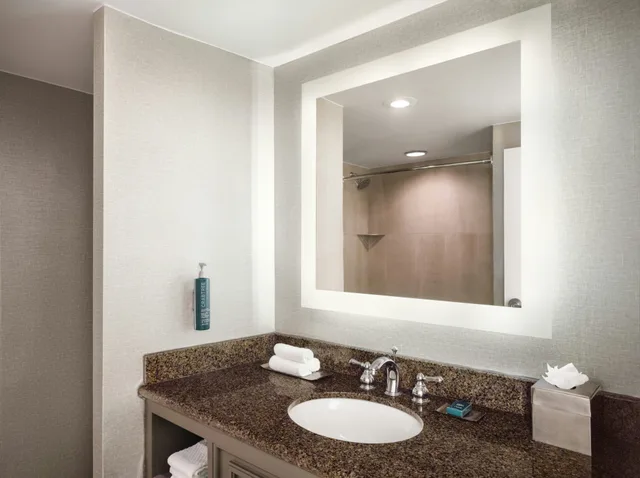 غرفة بسريرين مزدوجين، Doubletree By Hilton Austin 3/4