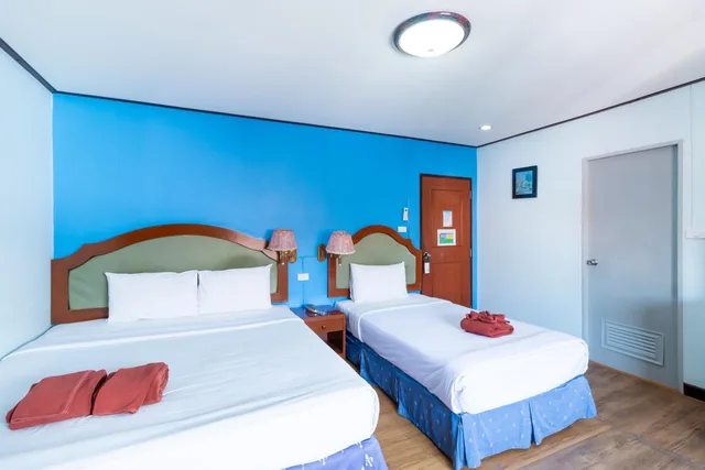 غرفة ثلاثية بشرفة، THIPURAI BEACH HOTEL ANNEX 8/10