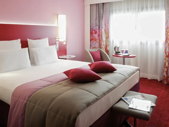 غرفة بريفيليج بسرير مزدوج، Hotel Mercure Paris Montmartre Sacre-Coeur 6/9
