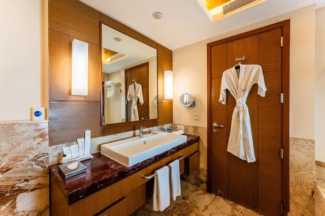 جناح بغرفة نوم واحدة بحوض جاكوزي، Radisson Blu Hotel Indore 7/7