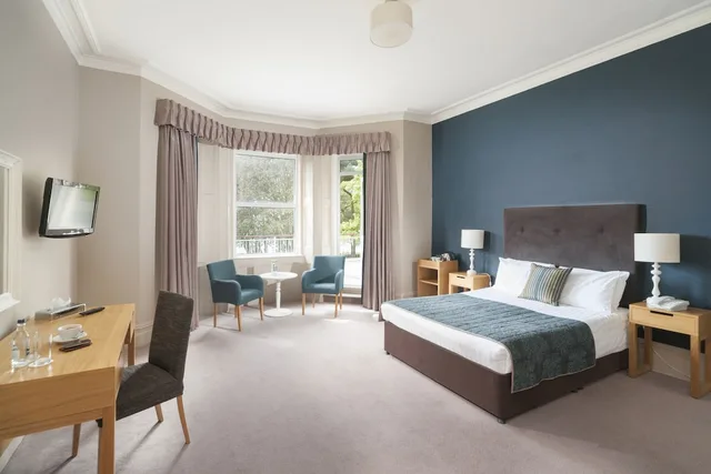 غرفة سوبيريور بسرير كوين، Pitlochry Hydro Hotel 3/10