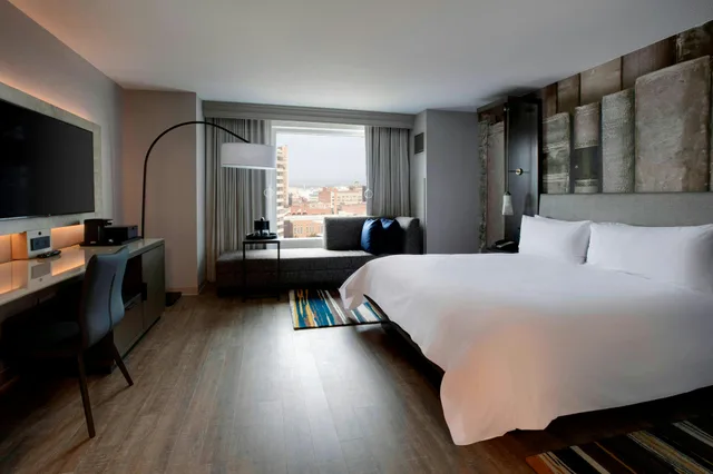 غرفة، Marriott Louisville Downtown 3/6