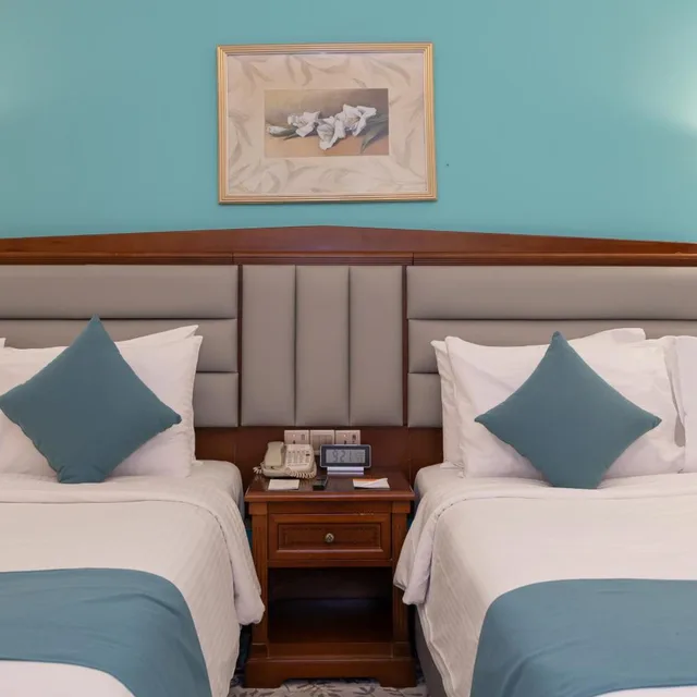 جناح جونيور بسرير كينج وسريرين كوين، Howard Johnson by Wyndham Bur Dubai 5/5