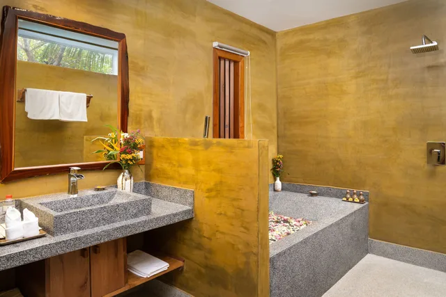 Style, Modern, Luxury, King Bed, Pool View, Balcony، Khmer House Resort 3/3