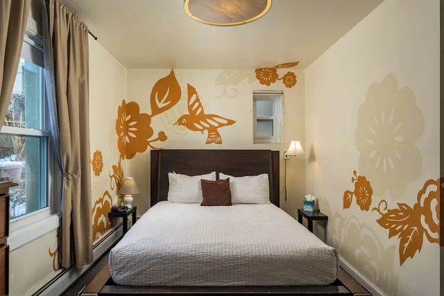 Garden, Queen Bed، Queen Anne Bed And Breakfast 1/4
