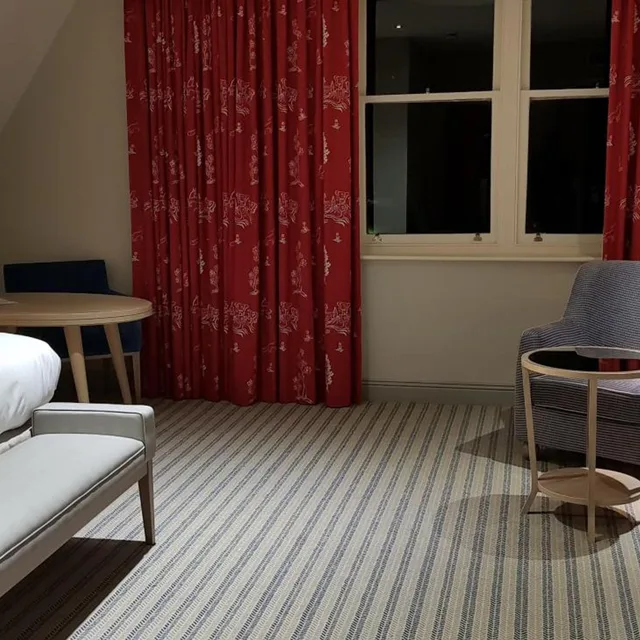 Junior Suite, Pendley Manor 2/4