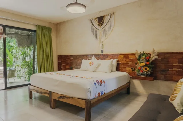 بنغل بريميوم بسرير كينج بحوض جاكوزي، Aldea Coba an Escape Resort 2/4