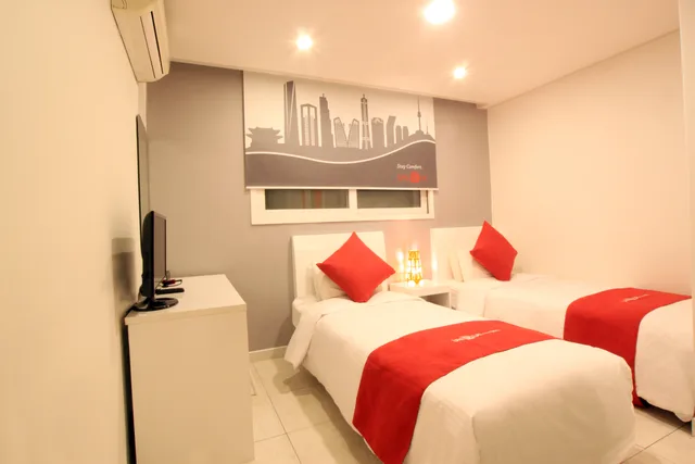 غرفة قياسية بسريرين منفصلين، Three Seven Hotel 1/1