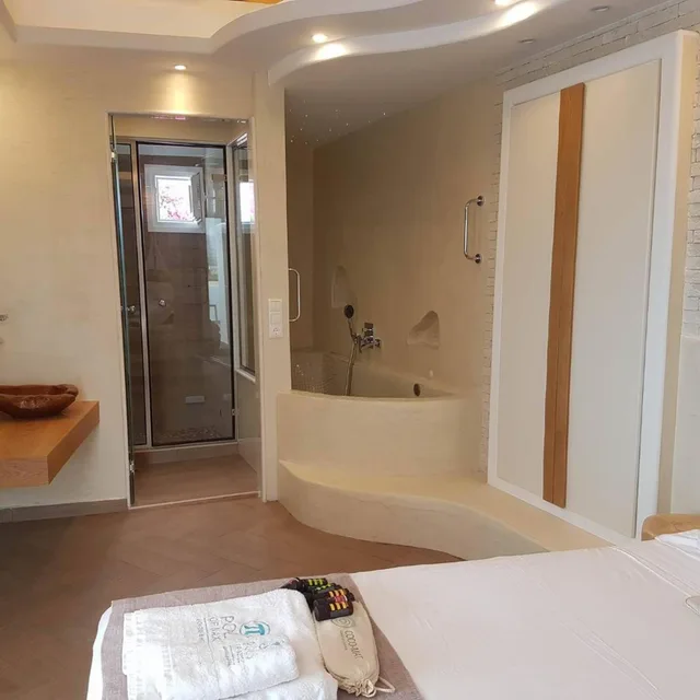Master, Suite, Outdoor Jetted Tub، Polis of Naxos 4/10