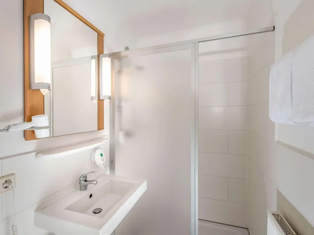 غرفة بسريرين منفصلين، Ibis Hotel Eisenach 9/10