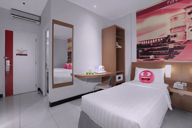 غرفة عائلية بثلاثة أسرّة، favehotel Braga 1/3
