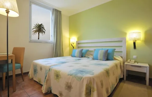 جناح بسريرين منفصلين مع أريكة، Pestana Viking Beach and Golf Resort 6/10