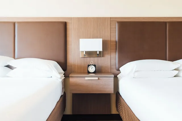 جناح جونيور بسريرين كوين بإطلالة على البحر، Belfast Harbor Inn 5/8