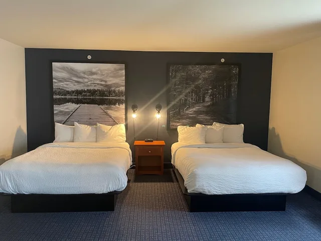جناح بسريرين كوين مع أريكة، Hotel TERRA Laurentides 1/4