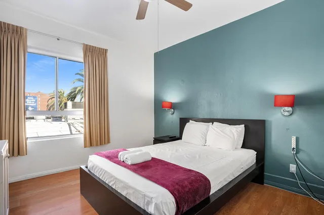 غرفة بسرير مزدوج بحمام مشترك، Samesun Hollywood (formerly Walk of Fame Hostel) 2/10