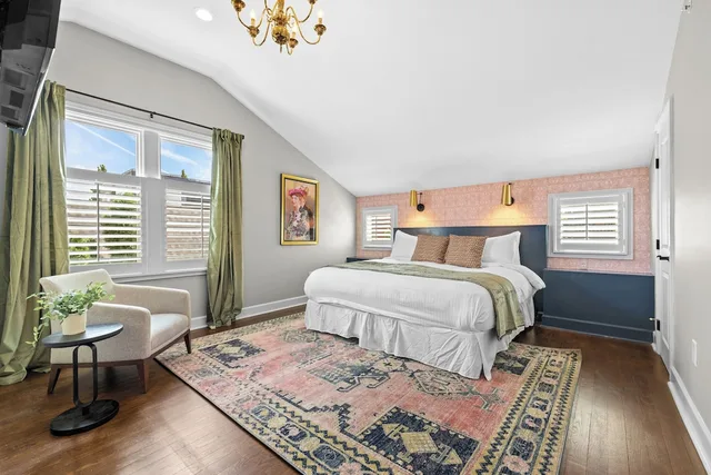 Roosevelt, Deluxe, Single, King Bed، Germantown Inn 2/10