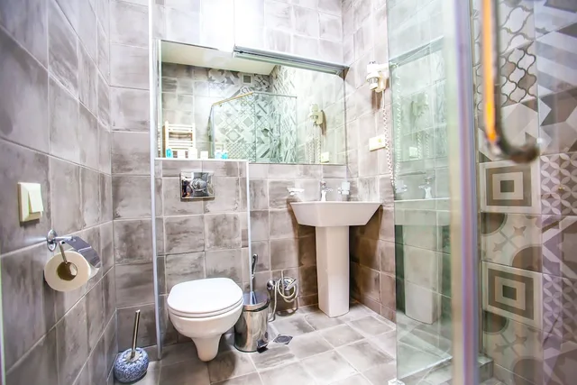 غرفة كلاسيكية بسرير كينج بشرفة، Hotel Rustaveli 8/9