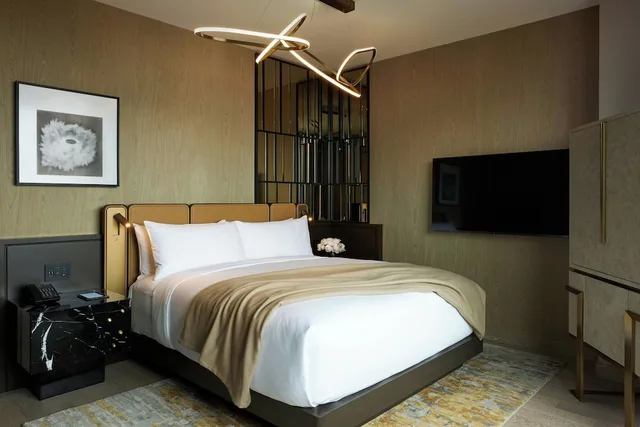 غرفة كلوب بسرير كينج، The Ritz-Carlton New York, NoMad 2/6