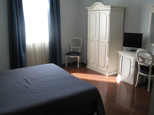 غرفة قياسية بسرير مزدوج، International Hotel Iseo 2/8