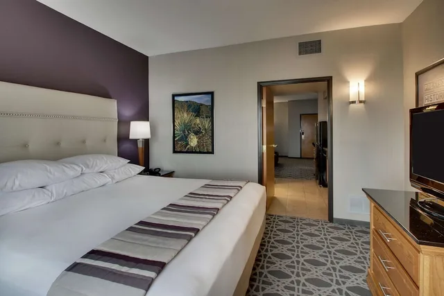 2 Rooms, Suite, King Bed, Sofa, Kitchen, High Floor, Drury Inn and Suites Albuquerque North 1/5