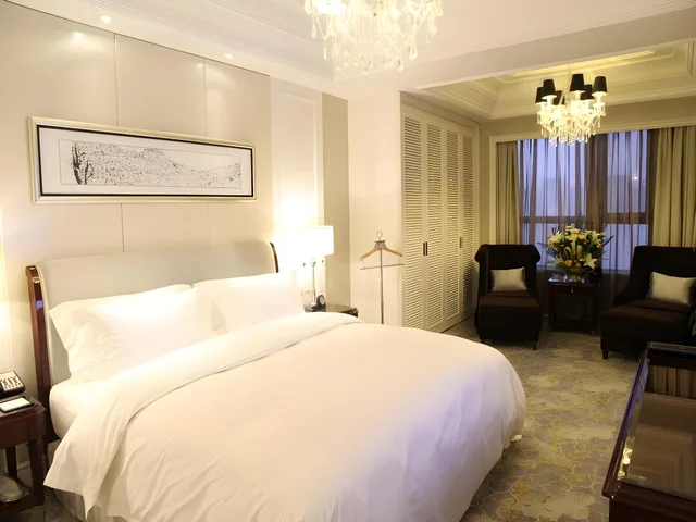 جناح بزنس ديلوكس بسرير كينج، Jian Guo Hotel Yun Cheng 2/2