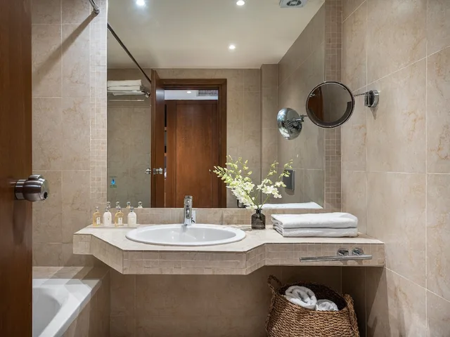 بنغل سوبيريور عائلي بسرير مزدوج بإطلالة على الحديقة مع أريكة، Creta Palace, A Resort to Live 7/7