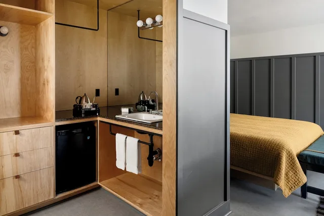 جناح بسرير كينج، The Coachman Hotel 2/2