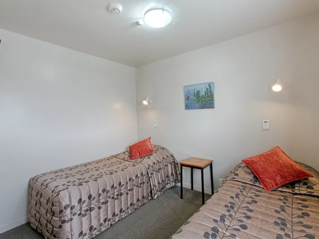 غرفة عائلية بسرير كينج وسريرين منفصلين بغرفة نوم واحدة، Bella Vista Motel Hokitika 4/10