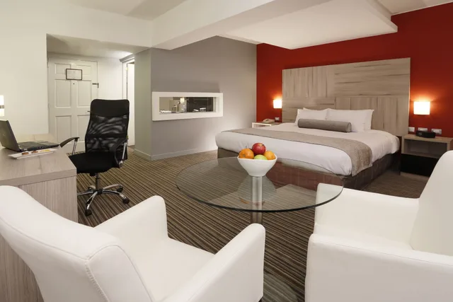 غرفة بريميوم بسرير كينج بإطلالة على المدينة، Crowne Plaza Lima 8/10