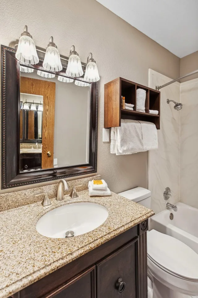 Room, 2 Double Beds, Bay View، Edgewater Hotel Seward 7/10