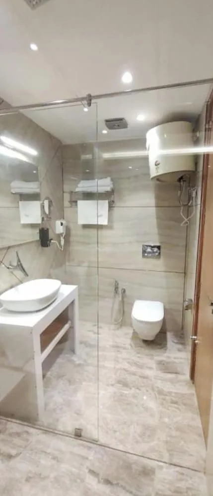 غرفة بريميوم بسرير كينج، SAGRIKA RESORT 5/5
