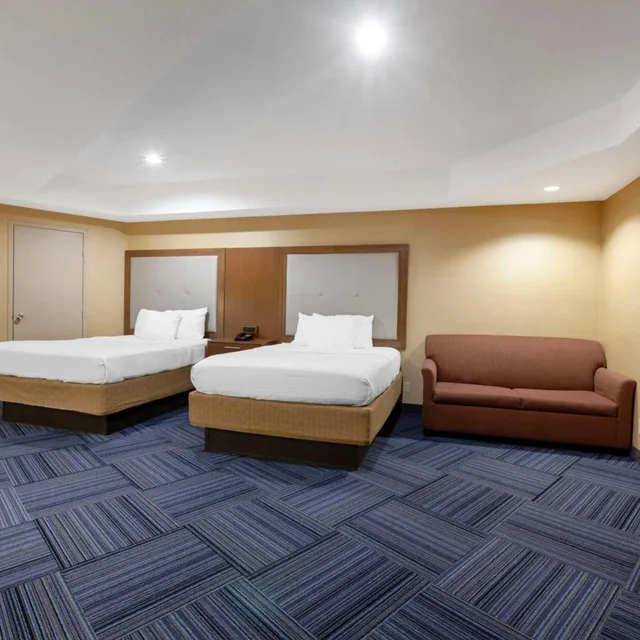 جناح بسرير كينج، Best Western Summit Inn 4/9