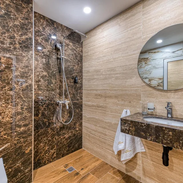 غرفة ثلاثية مع سرير إضافي، Montecito Hotel Sofia 8/8