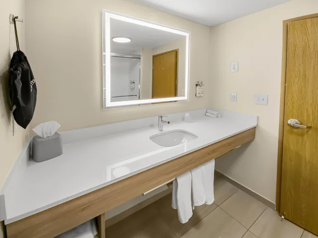 Standard, Double Bed, Holiday Inn Express Salt Lake City South-Midvale 1/2